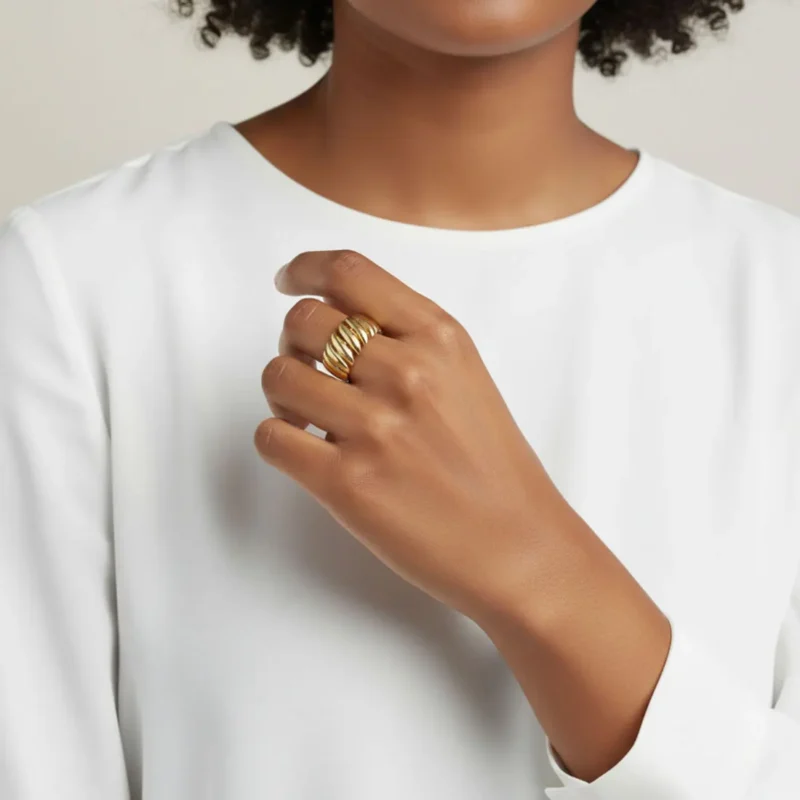 Anillo De Oro Ancho Ondulado Ajustable