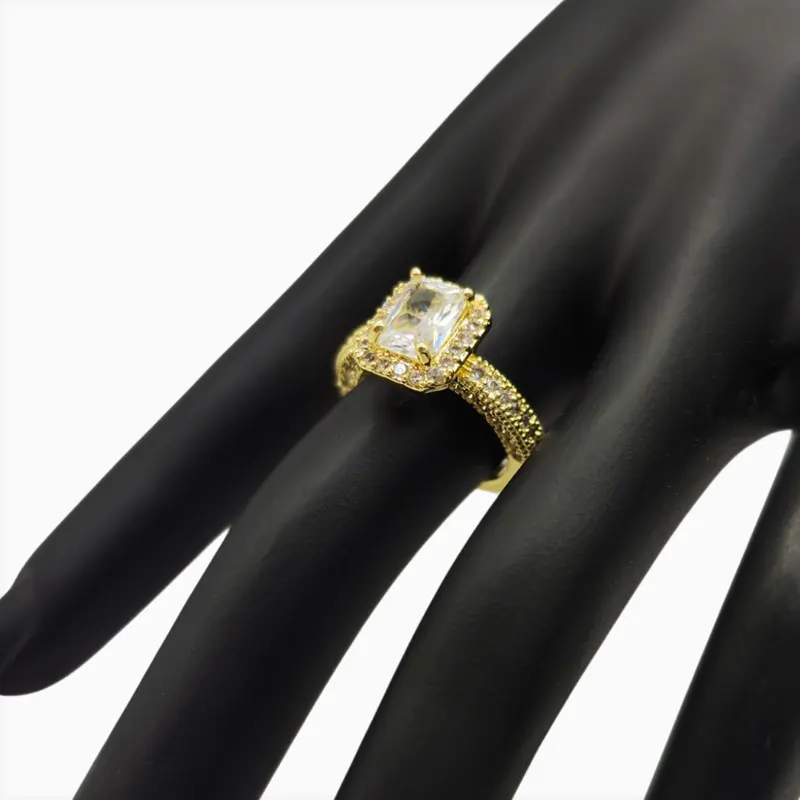 Anillo De Oro Solitario Rectangular