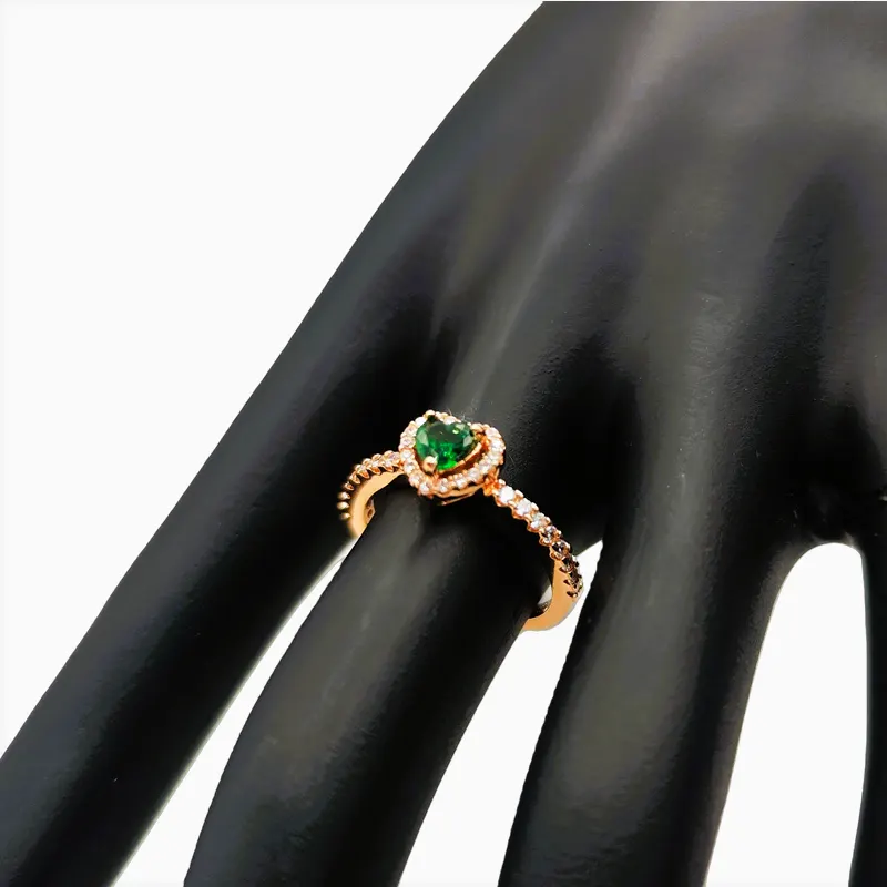 Anillo De Plata Corazón Elevado Verde