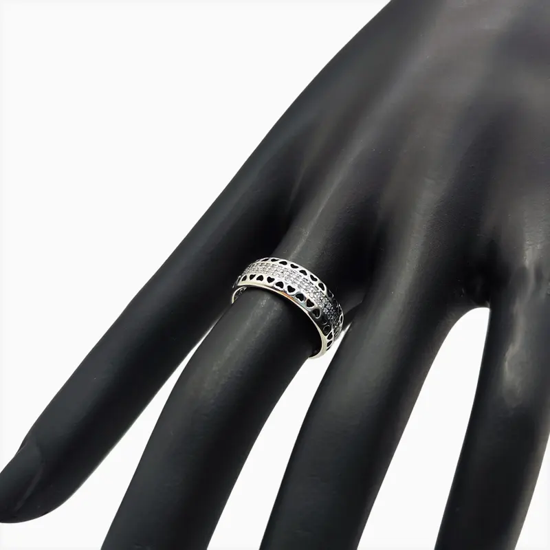 Anillo De Plata Corazones Pavé