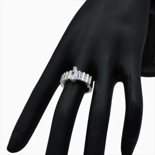 Anillo De Plata Piedra Brillante