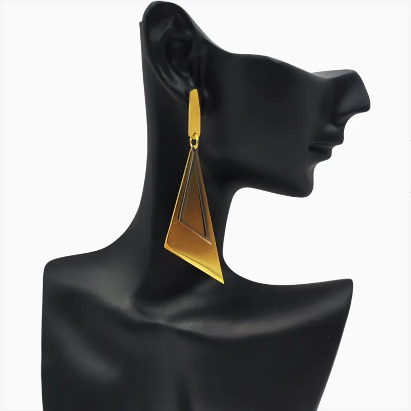 Aretes Largos De Acero Triángulo Dorado Aretes Largos De Acero Triángulo Dorado