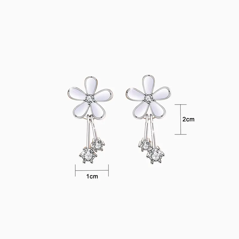Aretes Broquel De Plata Flor Blanca