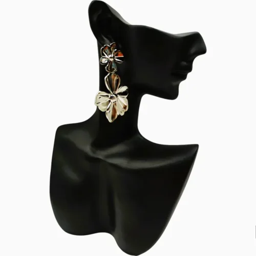 Aretes Largos De Acero Flores Plateadas