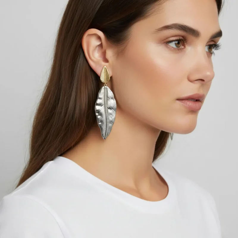 Aretes Largos De Oro Diseño De Hoja