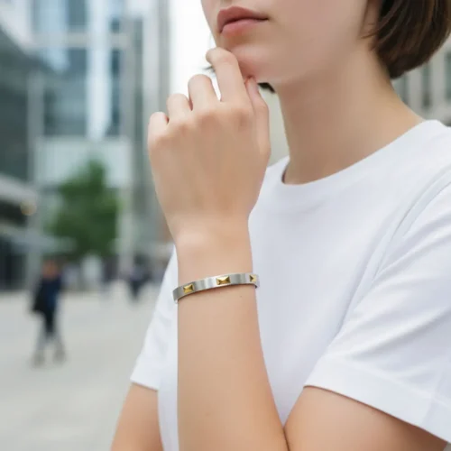 Pulsera De Acero Cuadros Dorados