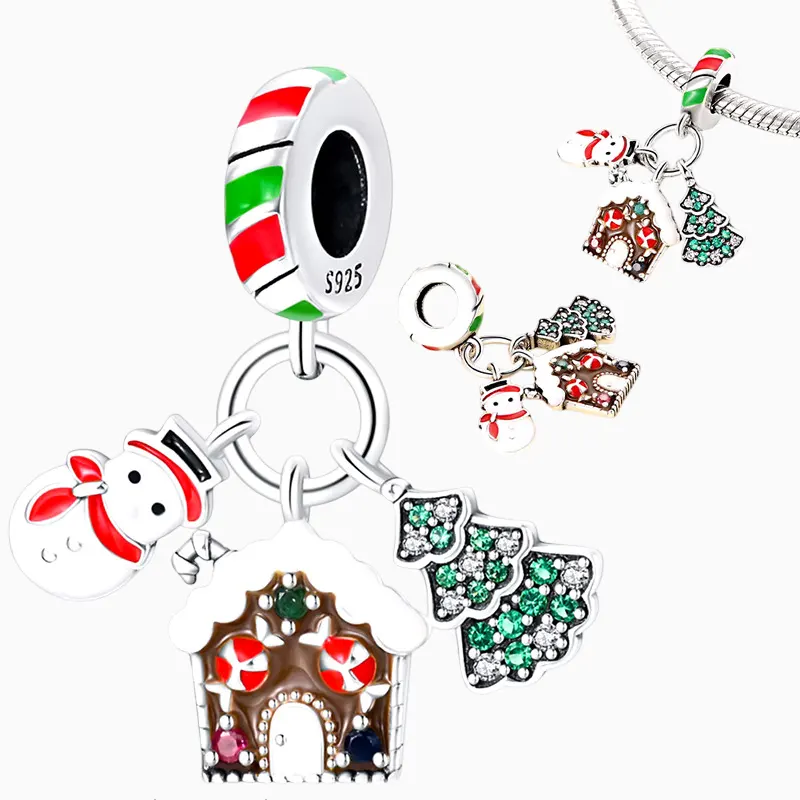 Charm Navidad Casa Con Adornos