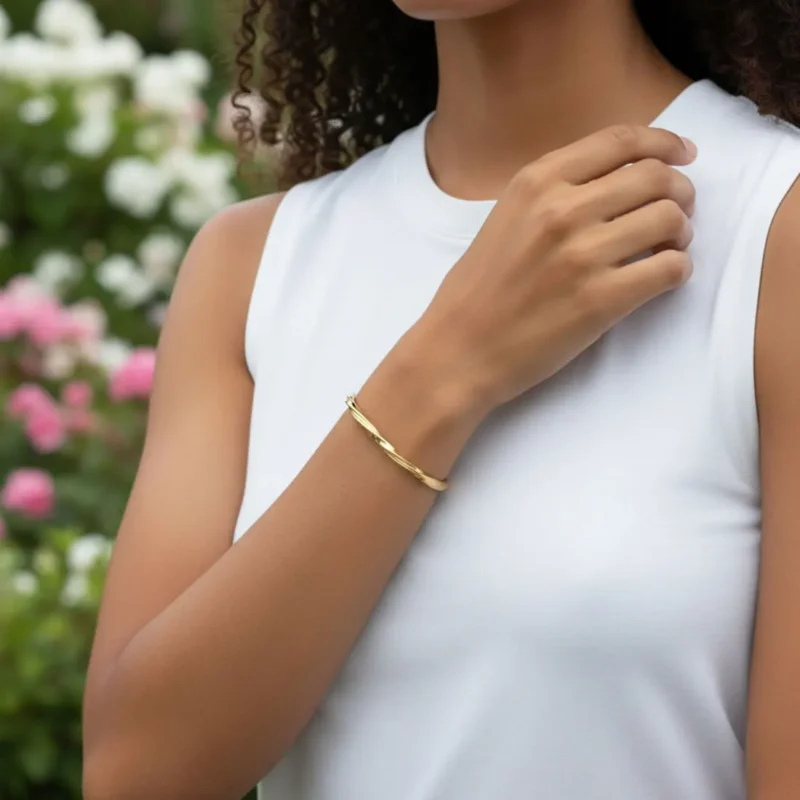 Pulsera De Plata Rígida Abierta Entrelazada