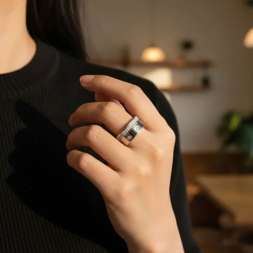 Anillo De Acero Duo Trebol Y Brillantes Plateado