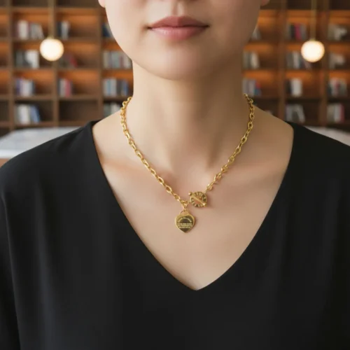 Collar De Acero Placa Estilo Corazón Dorado