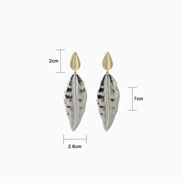 Aretes Largos De Oro Diseño De Hoja