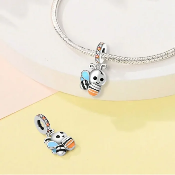 Charm Abeja Feliz Con Miel